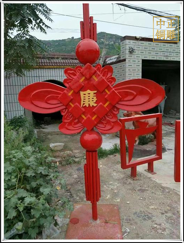 中國結銅雕塑.jpg 中國結銅雕塑.jpg