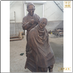 鑄銅關公 掏耳朵人物景觀雕塑