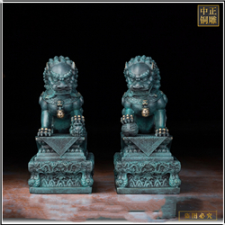 鑄銅關(guān)公 一對小型銅獅子雕塑擺件
