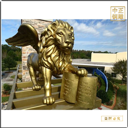 鑄銅關(guān)公 飛獅子銅雕塑圖片
