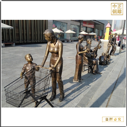 鑄銅關(guān)公 商場(chǎng)門前母子逛超市人物雕塑
