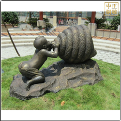 小區門口小孩吹海螺銅雕塑 小區門口小孩吹海螺銅雕塑